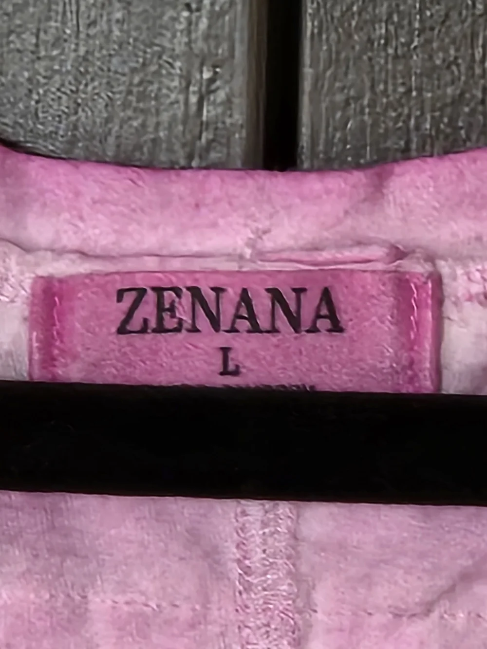 Zenana Outfitters Pink V-Neck Tank Top - Picture 3 of 4